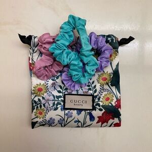 GUCCI beauty Gift Set of 3 Scrunchies NEW